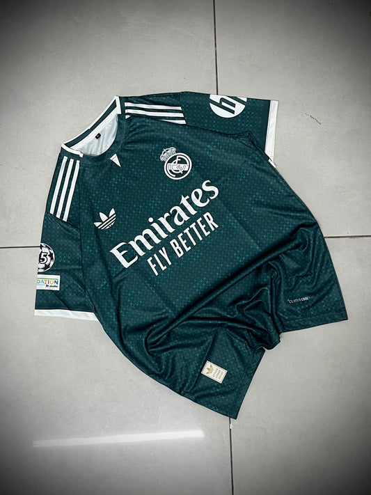 Real Madrid 2026-27 away jersey Mbappe