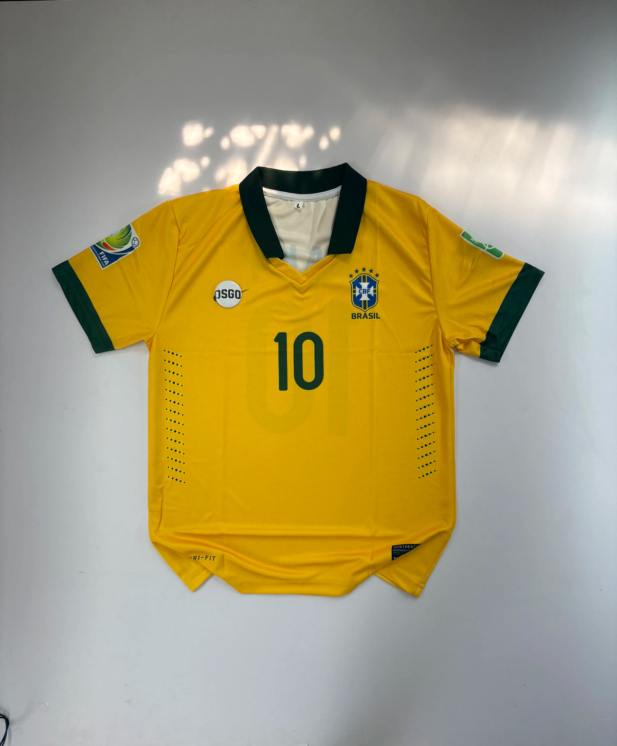BRAZIL 2010 HOME KIT KAKA POLO